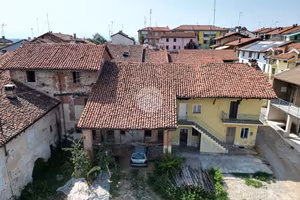 CASA INDIPENDENTE A TRINITÀ