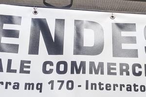 Si propone locale commerciale 360mq con ascensore