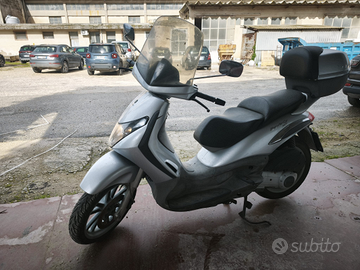 Piaggio Beverly 250