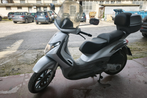 Piaggio Beverly 250