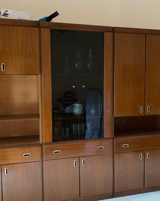 credenza e tavolo allungabile