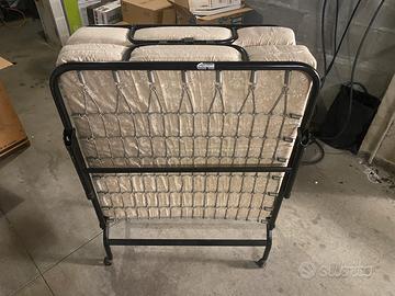 Brandina pieghevole con materasso