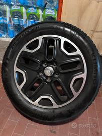 4 cerchi 17”Renegade Trailhawk con gomme invernali