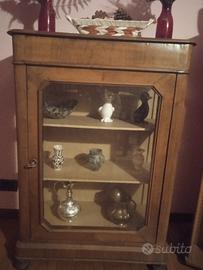 vetrinetta in legno