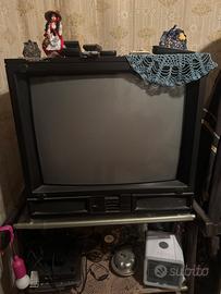 Tv perfettamente funzionante soli 10 brionvega cia