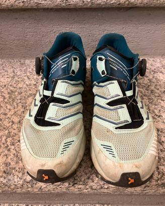 Scarpa Donna corsa in montagna e camminate