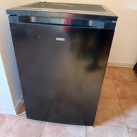 Congelatore verticale Chiq 90L