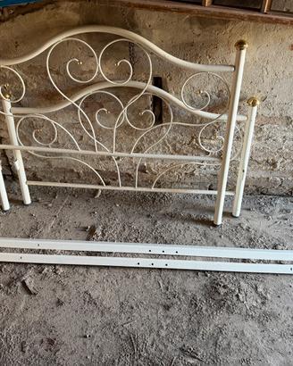 Letto da una piazza e mezza in metallo