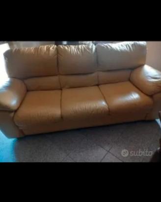 divano 3 posti + pouf
