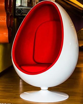 poltrona design EGG CHAIR ( EERO AARNIO )