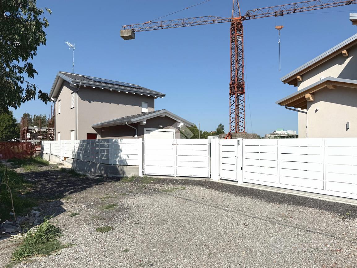 PORZIONE DI TRIFAMILIARE A BUDRIO - Vista 2