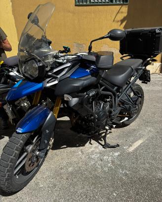 Tiger 800 ABS 2014, permuto con Harley-Davidson