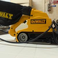 DeWALT