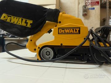 DeWALT