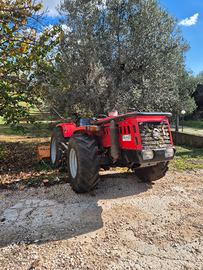 Trattore agricolo lavori