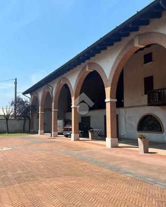 CASA INDIPENDENTE A TRAVAGLIATO