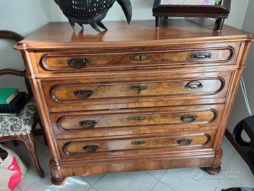 Cassettiera primi ‘900 in legno massello – anche i