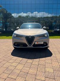 Alfa Romeo Stelvio 2.2 Turbodiesel 160 CV AT8 RWD 