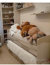 letto a castello con libreria