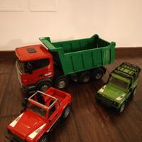 Camion Scania e due Defender marca Bruder