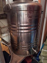 Fusti in acciaio per alimenti , olio, vino, miele.