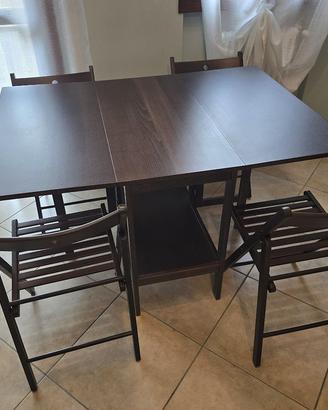 Tavolo ripiegabile IKEA con 4 sedie