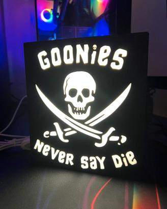 Lampada LED Goonies Never Say Die – Lightbox