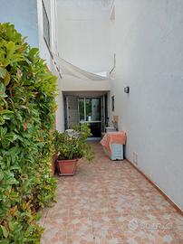 SUL MARE Monolocale climatizz-lavatrice-posto auto