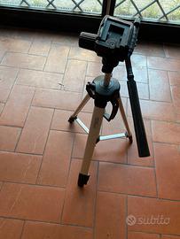 Cavalletto tre piedi per foto professionali