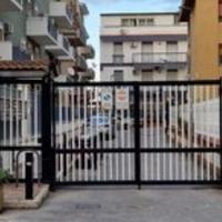 Grande box 75 mq circa in residence