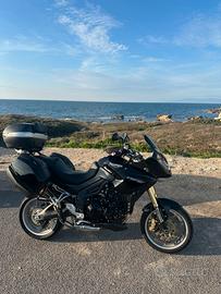 Triumph tiger 1050