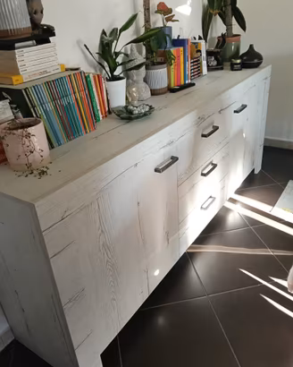 Madia credenza