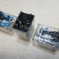 Relè 12 VDC a 2 contatti e Zoccoli per relè