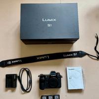 Panasonic Lumix DC-S1 + 3 batterie BLJ31