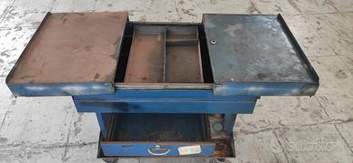 Carrello attrezzi