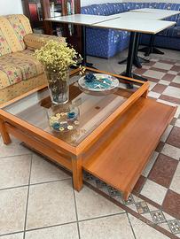 Tavolo in noce nazionale e cristallo