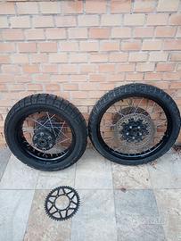 Ruote complete Triumph Tiger 800 xc