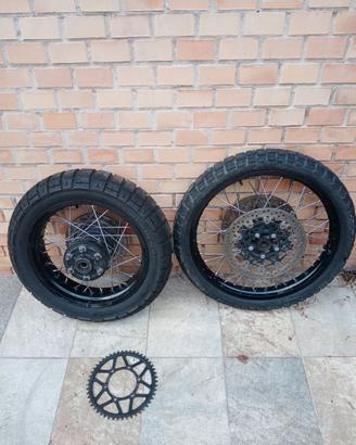 Ruote complete Triumph Tiger 800 xc