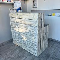 Bancone bar/reception/scrivania