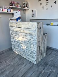 Bancone bar/reception/scrivania