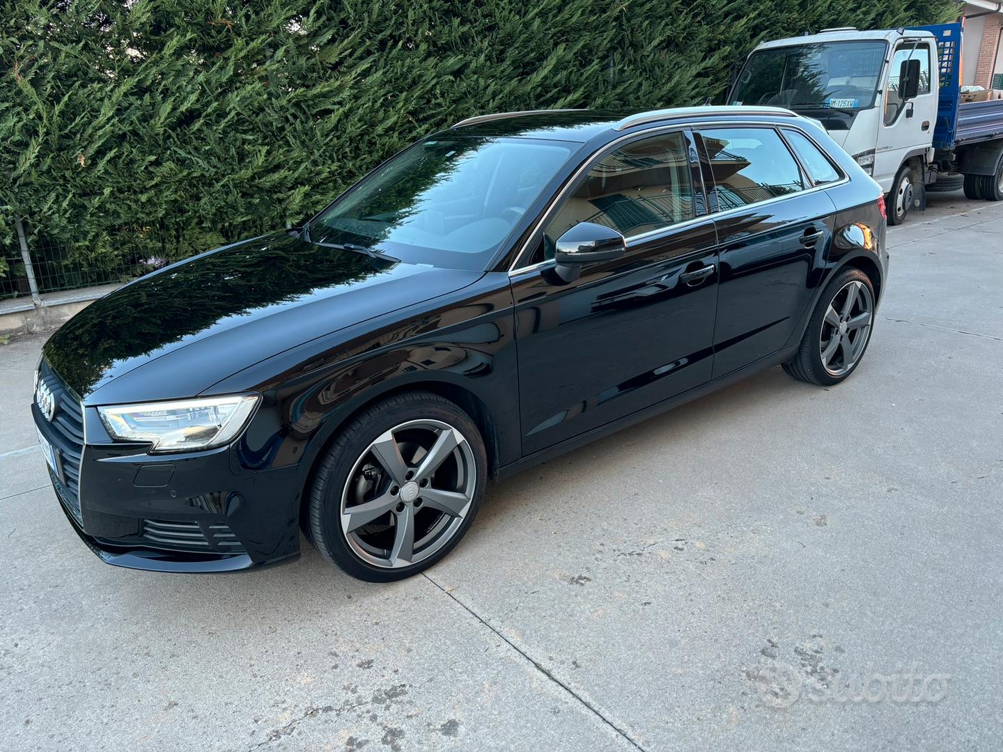 Audi A3 sportback 1.6 TDI 115cv business Auto In vendita a Cuneo