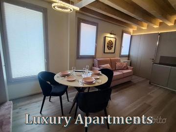 Lussuoso appartamento "Sale Rosa" centro Chioggia