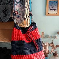 Borsa fatta a mano all'uncinetto