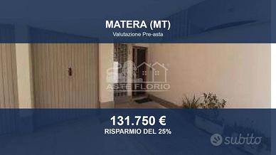 Immobile in asta di 115 m² con più di 5 locali e b