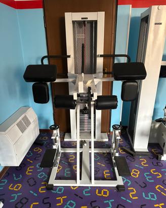 Macchinario glutei per palestra