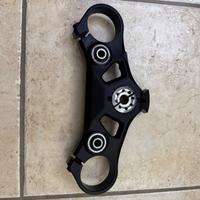 Piastra sterzo superiore streetfighter v2