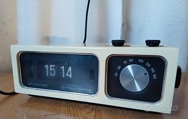 RADIO OROLOGIO A PALETTE NATIONAL PANASONIC 