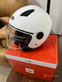 Casco jet