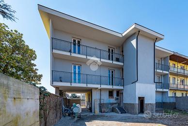 3 LOCALI A RESCALDINA