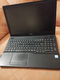 Fujitsu i5 6200u 8gb RAM SSD 238 GB sata